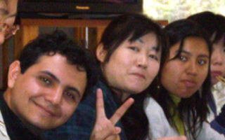犀利屋敷でのひな祭りの様子(2)